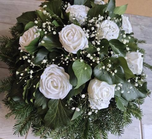 Hagyományos selyemvirágos koszorú